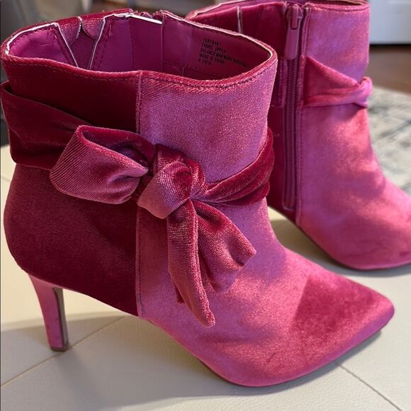 Torrid Elegant Pink Velvet Ankle Boots - Picture 1 of 7